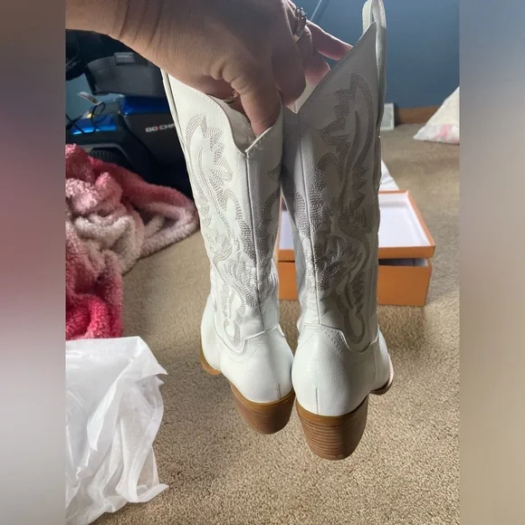 Brand New Bieosnli White Cowboy Cowgirl Boots Size 7 - Picture 6 of 9